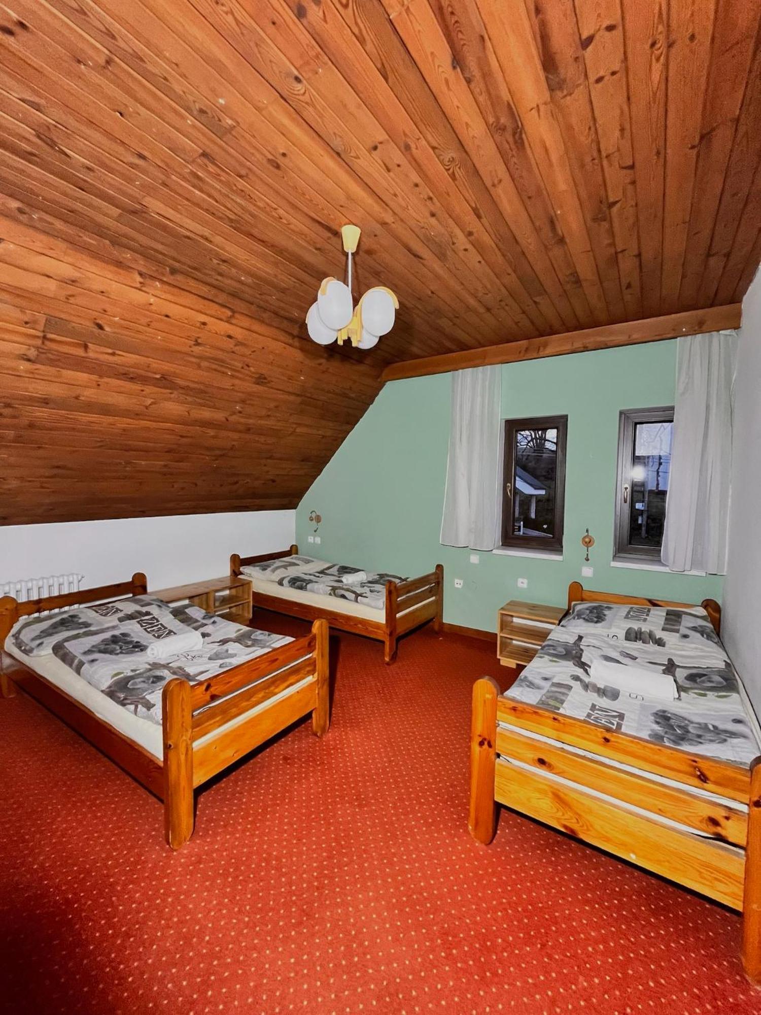Vila Morava Hotel Liptovský Mikuláš Екстериор снимка